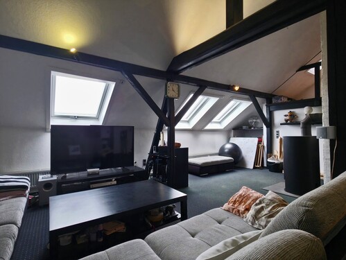 Kaminzimmer - 6 Zimmer Maisonettenwohnung zum Kaufen in Mühlheim