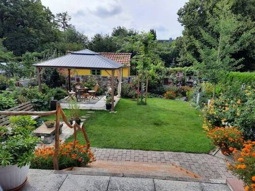 Garten von der Terrasse.jpg - 