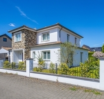 Repräsentatives Einfamilienhaus mit großem Garten. Ein sonniges Paradies mit 4-5 Zimmer für Familien - Jüchen