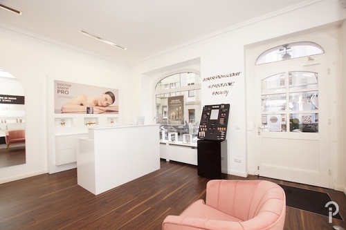 Foto - Beauty-Spa Praxisfläche im TOP-Lage in Oberkassel zu vermieten. Auf Wunsch komplett ausgestattet