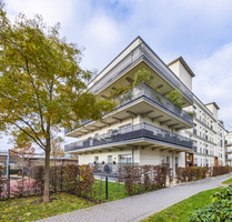Wohnen in hochwertigem Ambiente mit internationalem Flair. Möblierte 2 Zimmer-Dachterrassen-Wohnung - Düsseldorf