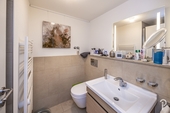 Bad mit Dusche - 