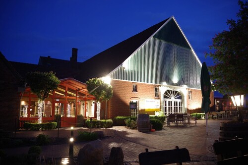 Außenansicht Innenhof - Restaurant - 849.000,00 EUR Kaufpreis, ca.  9.056,00 m²