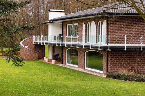 Wohnhaus - Betriebsleitung - 