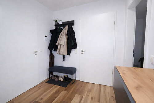 3299BC25-1BE2-4460-8A04-18DDBACB3D37 - 