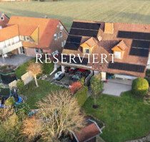 RESERVIERT! Moderne Doppelhaushälfte mit Photovoltaik und Wärmepumpe in Hüllhorst