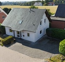 Familiengerechtes Einfamilienhaus mit pflegeleichtem Garten und 3 Stellplätzen - Hüllhorst