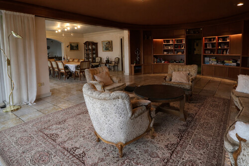 Wohnhaus - Betriebsleitung - 