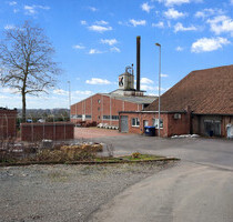 Seltene Gelegenheit: Großes Gewerbeareal mit Halle, Büro und Freifläche - Löhne