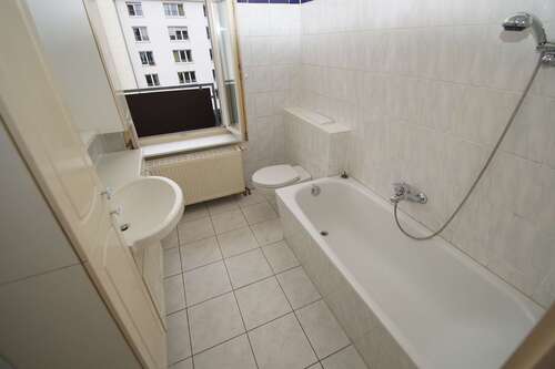 Bad Referenz - Erdgeschoßwohnung mit 76,91 m² in Leipzig zum Kaufen