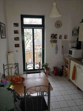 Küche und Balkon - Etagenwohnung mit 60,53 m² in Leipzig zum Kaufen