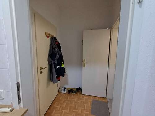 Flur - 2 Zimmer Etagenwohnung in Leipzig