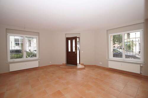 Eingang Gewerbe - 3 Zimmer Büro in Leipzig