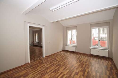 Zimmer - Laden, Geschäft, Verkaufsfläche in Leipzig zur Miete