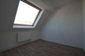 B19 2.OG - Schlafzimmer - Etagenwohnung mit 44,02 m² in Mücheln (Geiseltal) zur Miete