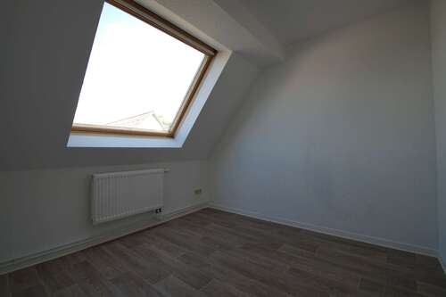 B19 2.OG - Schlafzimmer - Etagenwohnung mit 44,02 m² in Mücheln (Geiseltal) zur Miete