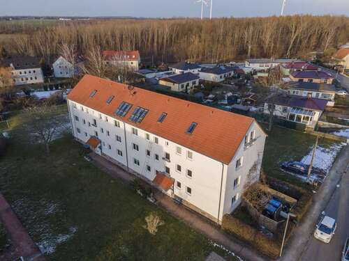 Borna OT Thräna Str.des Aufbaus 3+3a (3) - Sanierte 2-Raumwohnung in ruhiger Lage mit Einbauküche