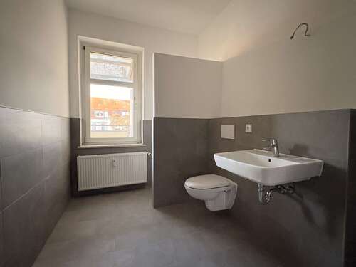 Bad - 4 Zimmer Etagenwohnung in Leipzig