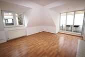 Wohnen Referenz Nachbarwohnung - 3 Zimmer Dachgeschoßwohnung zum Kaufen in Leipzig