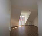 Schlafzimmer - Licht, Luft & Ruhe: leere 3-Zimmer-Wohnung mit 2 Balkonen in Liebertwolkwitz – bezugsfrei ab 01.06.2025