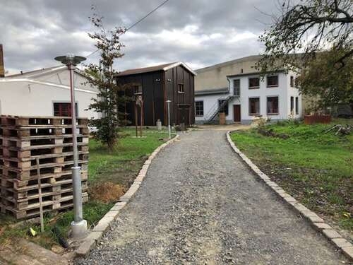 Blick auf das Grundstück - Gewerbekomplex mit angrenzendem Wohnbaugrundstück