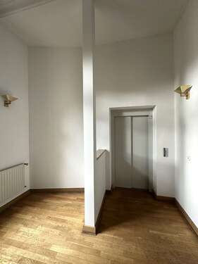 Fahrstuhl - 