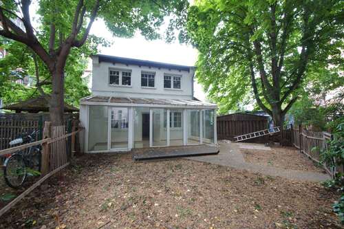 Außenansicht - Bezugsfreies, ruhig gelegenes EFH mit Gartenanteil - ca. 98 m² zum Wohlfühlen