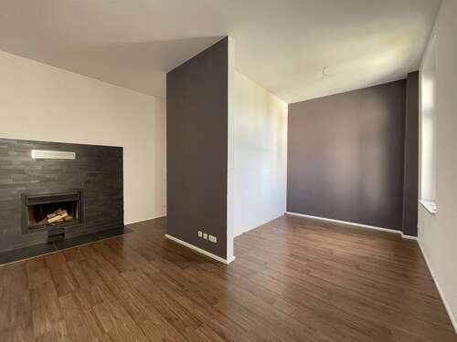 Wohnzimmer - Etagenwohnung mit 121,00 m² in Burg (bei Magdeburg) zur Miete