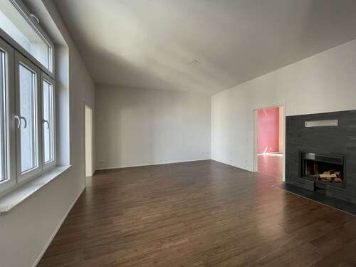 Wohnzimmer - 3 Zimmer Etagenwohnung in Burg (bei Magdeburg)