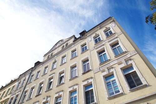 Hausansicht Detail - 2 Zimmer Etagenwohnung zur Miete in Chemnitz