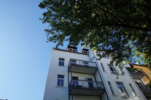 Hausansicht Hof - 2-Zimmer-Maisonettewohnung mit offener Küche in zentraler Lage!