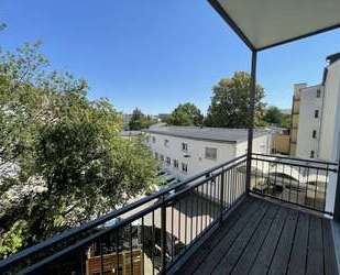 Sanierte 3 Raumwohnung mit großem Balkon in zentraler Lage! - Chemnitz Bundesweit - Sachsen - Chemnitz - Sonnenberg