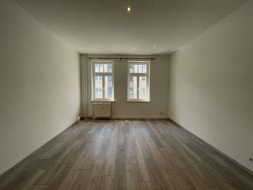 Wohnzimmer - 3 Zimmer Etagenwohnung in Chemnitz