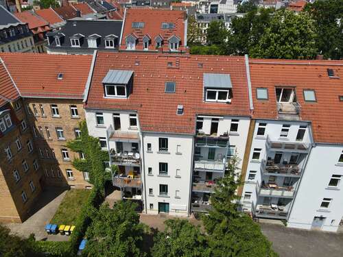 Drohnenaufnahme - 2-Zimmerwohnung mit Balkon und Stellplatz in Altlindenau