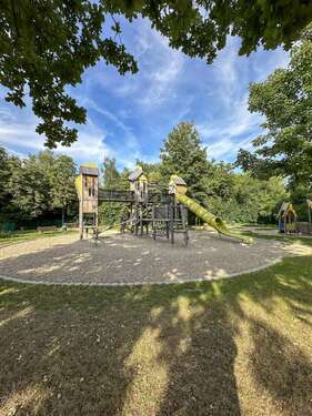 Kinderspielplatz - 