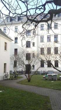 Außenbereich - 4 Zimmer Dachgeschoßwohnung zum Kaufen in Leipzig