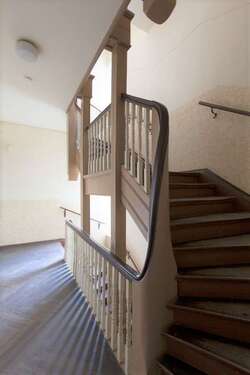 Treppenhaus - Wohn- & Geschäftshaus mit 1.327,00 m² in Leipzig zum Kaufen