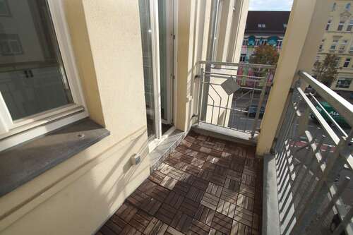 Balkon - 2 Zimmer Etagenwohnung zur Miete in Magdeburg