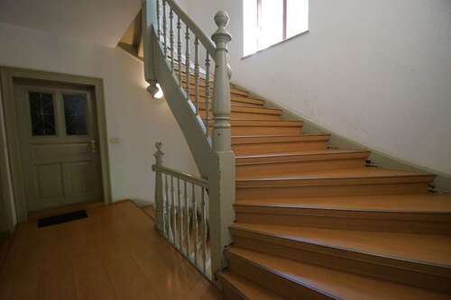 Treppenhaus - 1 Zimmer Etagenwohnung in Leipzig