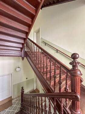 Treppenhaus - Dachgeschoßwohnung mit 68,20 m² in Leipzig zum Kaufen