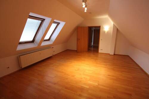 Zimmer 4 - 