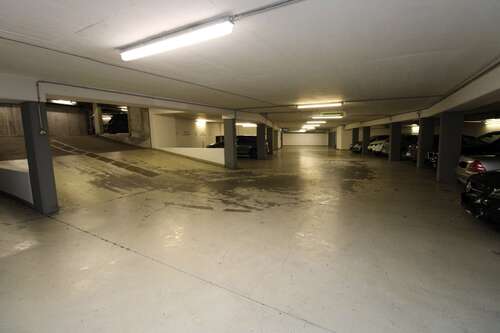 Tiefgarage - 