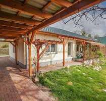 Wasserlage mit Seltenheitswert – stilvoller Bungalow mit eigenem Wasserzugang & Anlegestelle - Ketzin Bundesweit - Brandenburg - Havelland - Ketzin