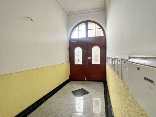 Eingangsbereich - Wohn- & Geschäftshaus in Magdeburg