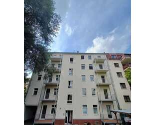 Charmante 2-Zimmer-Altbauwohnung mit Denkmalschutz + Balkon im Leipziger Osten, Anger-Crottendorf