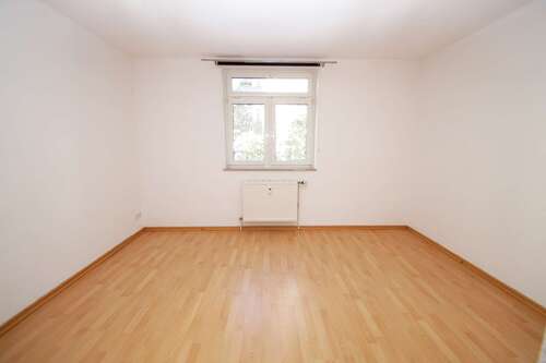 Schlafen Referenz - 2 Zimmer Erdgeschoßwohnung zum Kaufen in Leipzig