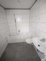 Badezimmer (Referenzfoto) - 2 Zimmer Etagenwohnung in Halle (Saale)