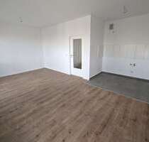 2-Zimmer-Wohnung mit Balkon - 375,00 EUR Kaltmiete, ca.  50,00 m² Wohnfläche in Halle (Saale) (PLZ: 06132) Bundesweit - Sachsen-Anhalt - Halle - Silberhöhe