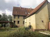 Rückansicht Haus und Nebengelass - 
