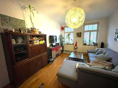 Wohnzimmer - Etagenwohnung mit 85,00 m² in Leipzig zum Kaufen